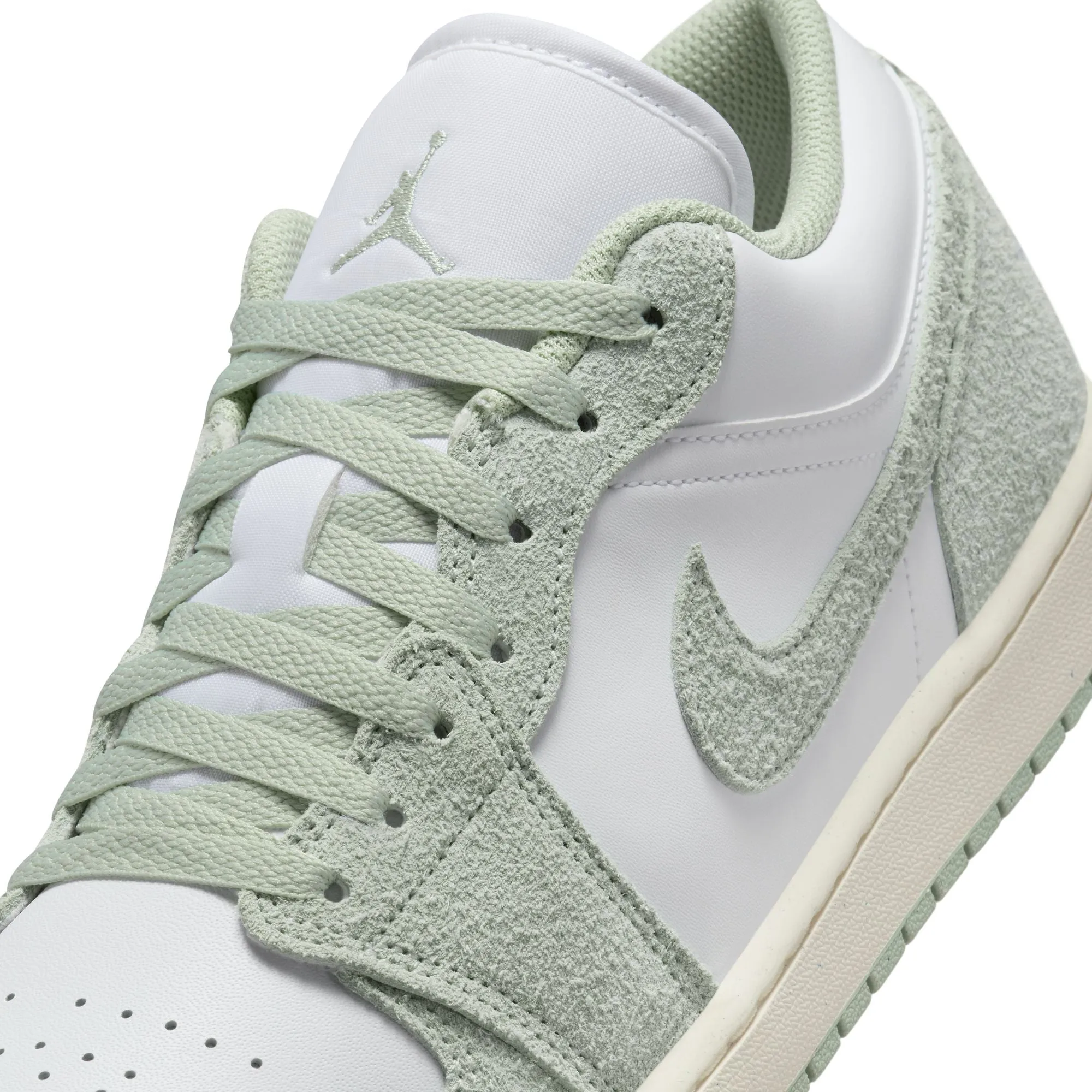 Air Jordan 1 Low SE (White/Seafoam/Sail)