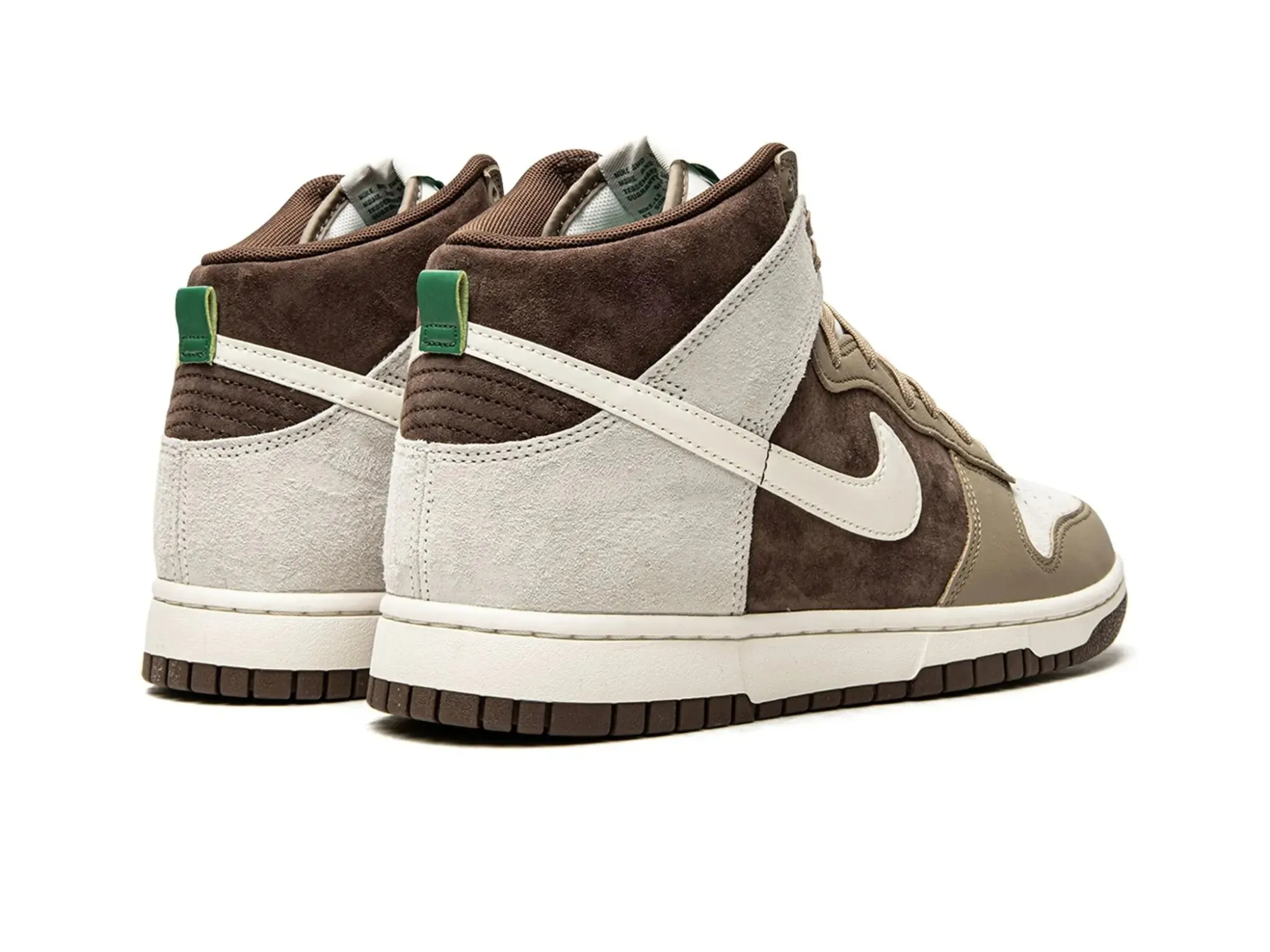 Nike Dunk High "Light Chocolate"