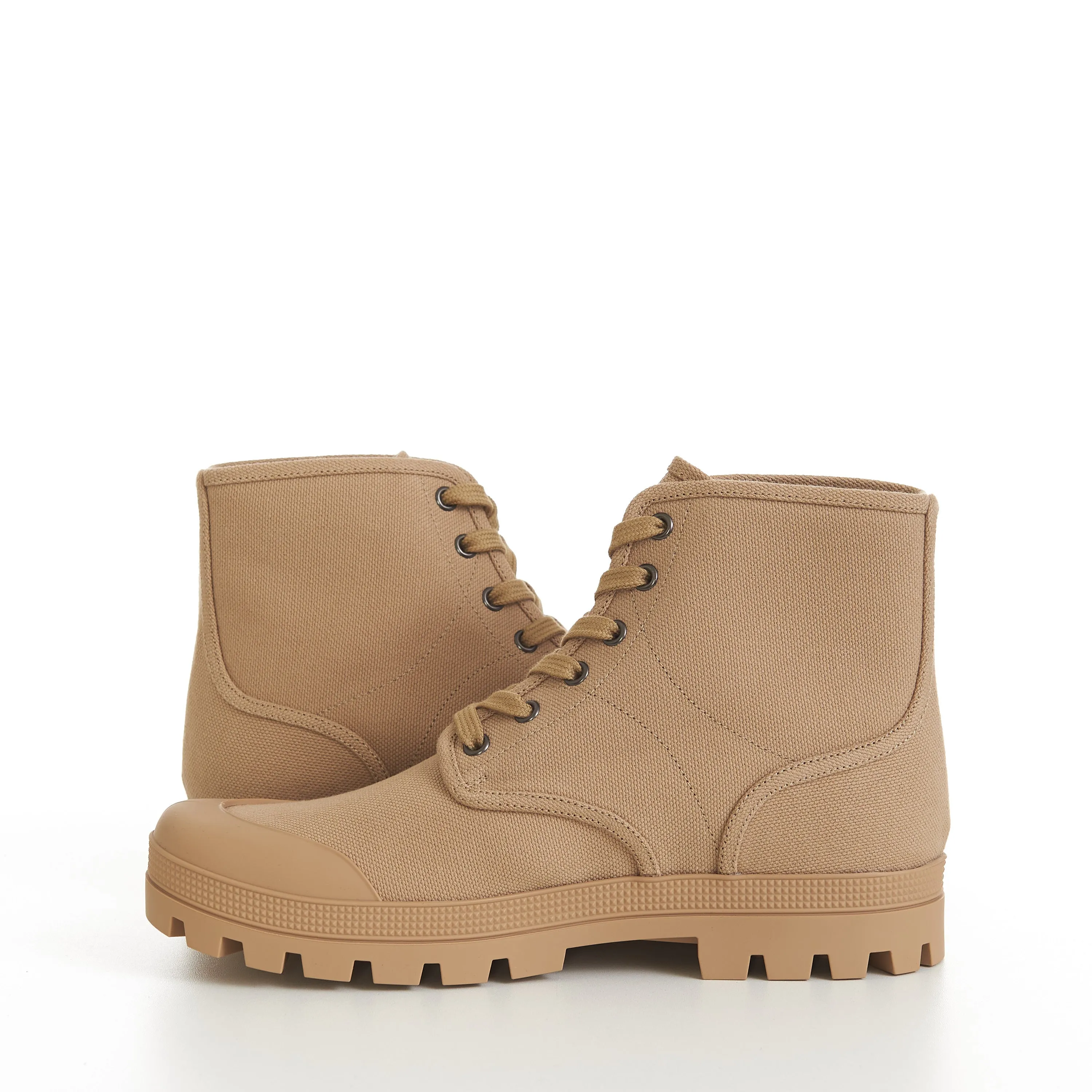 Patapans Lace-Up Boot In Sand Brown Canvas