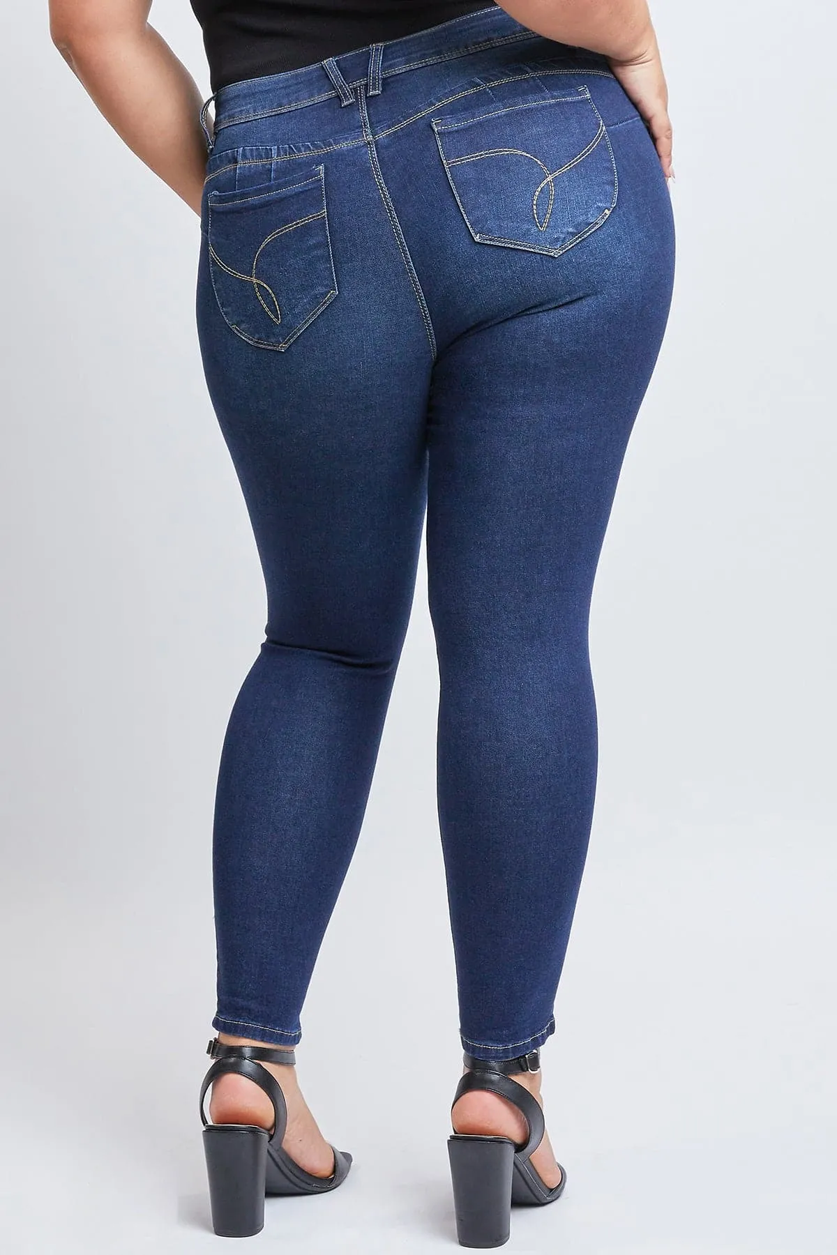 Plus Size Women's Sustainable WannaBettaButt Skinny Jeans